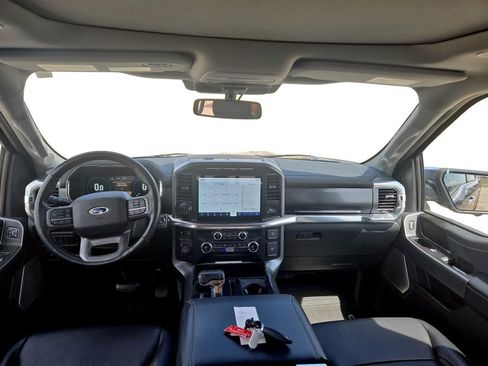 Used 2021 Ford F150 Lariat w/ Equipment Group 502A High AWD/4WD image 14