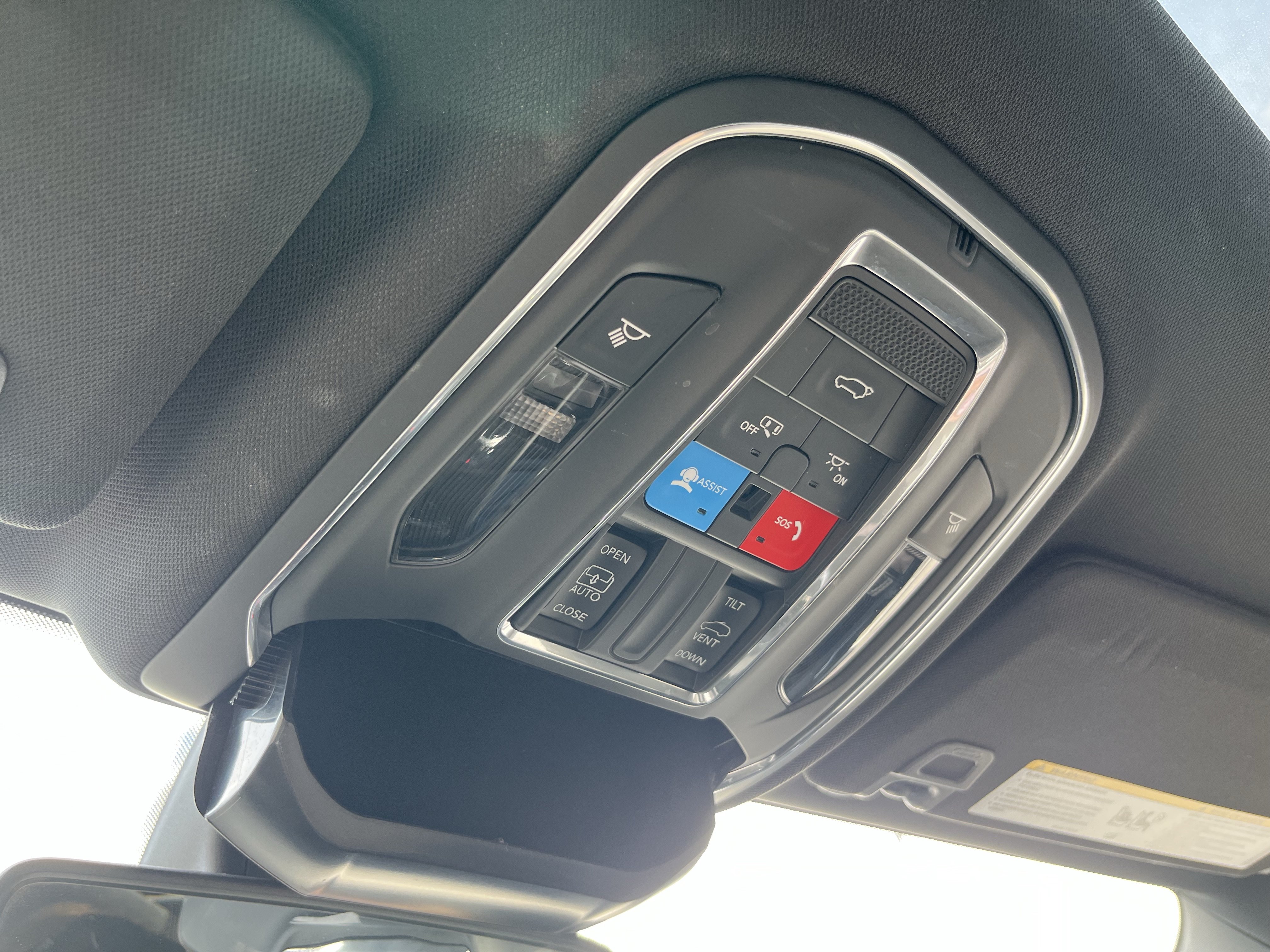 Used 2023 Jeep Grand Cherokee L Laredo AWD/4WD image 38
