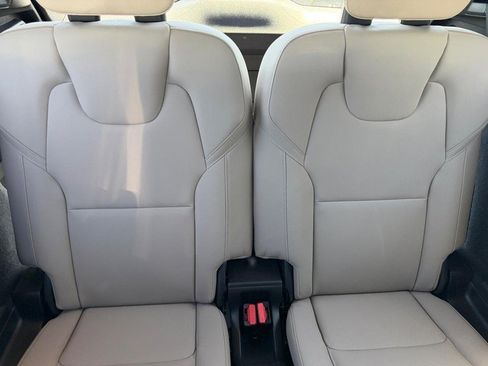 Certified 2025 Volvo XC90 B6 Plus AWD/4WD image 12
