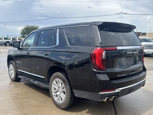 Used 2025 GMC Yukon Denali AWD/4WD image 9