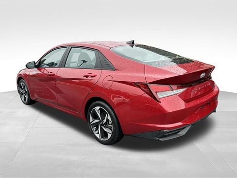 Certified 2023 Hyundai Elantra SEL w/ Convenience Package FWD image 5