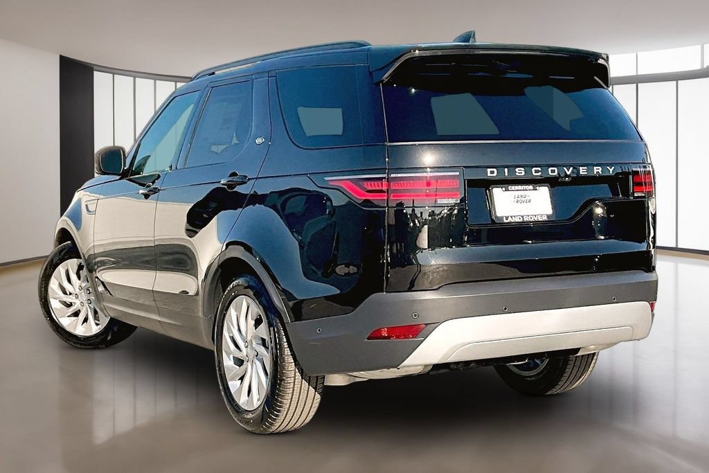 New 2026 Land Rover Discovery S AWD/4WD image 3