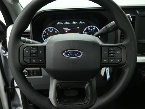 New 2026 Ford F250 XL w/ XL Chrome Package image 12