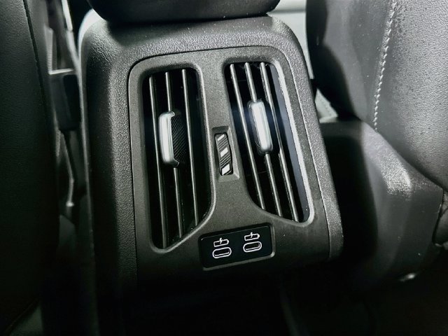 Used 2025 BMW X2 xDrive28i AWD/4WD image 26