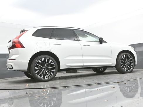 New 2026 Volvo XC60 B5 Ultra w/ Climate Package image 30