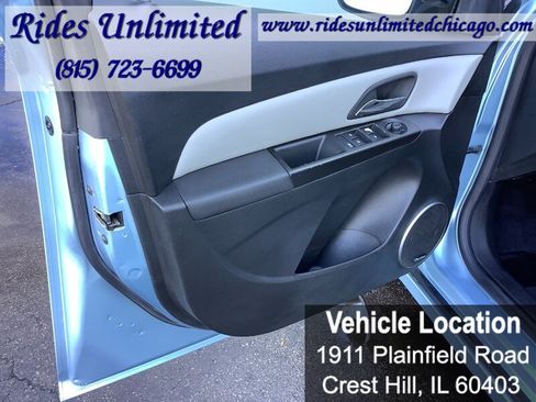 Used 2011 Chevrolet Cruze LT FWD image 12