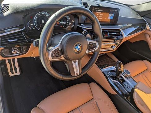 Used 2018 BMW 530e w/ M Sport Package 2 image 10