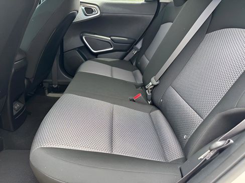 Used 2023 Kia Soul S FWD image 14