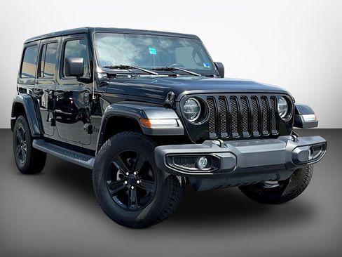Used 2022 Jeep Wrangler Unlimited Sahara AWD/4WD image 1