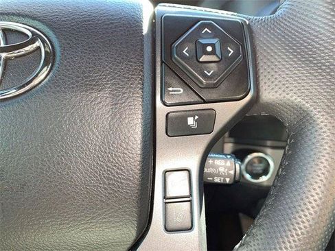 Certified 2021 Toyota Tacoma TRD Off-Road image 24