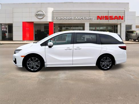 Used 2025 Honda Odyssey Touring image 6