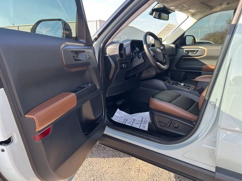 Used 2024 Ford Bronco Sport Outer Banks w/ Tech Package image 10