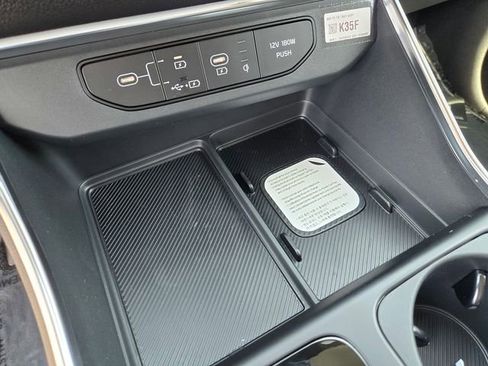 New 2026 Kia Carnival SX image 22