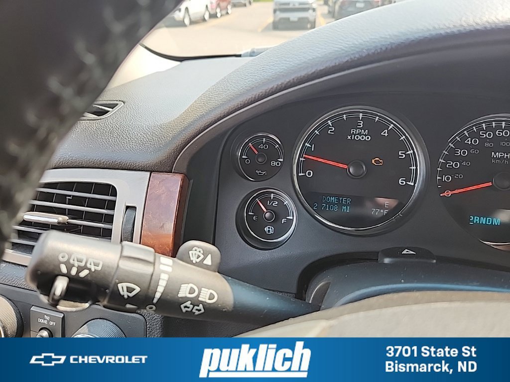 Used 2012 Chevrolet Suburban LS w/ Convenience Package 1 AWD/4WD image 13
