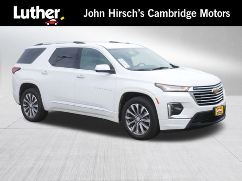 Used 2023 Chevrolet Traverse Premier w/ LPO, Floor Liner Package AWD/4WD image 1