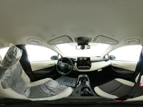 New 2026 Toyota Corolla LE FWD image 33