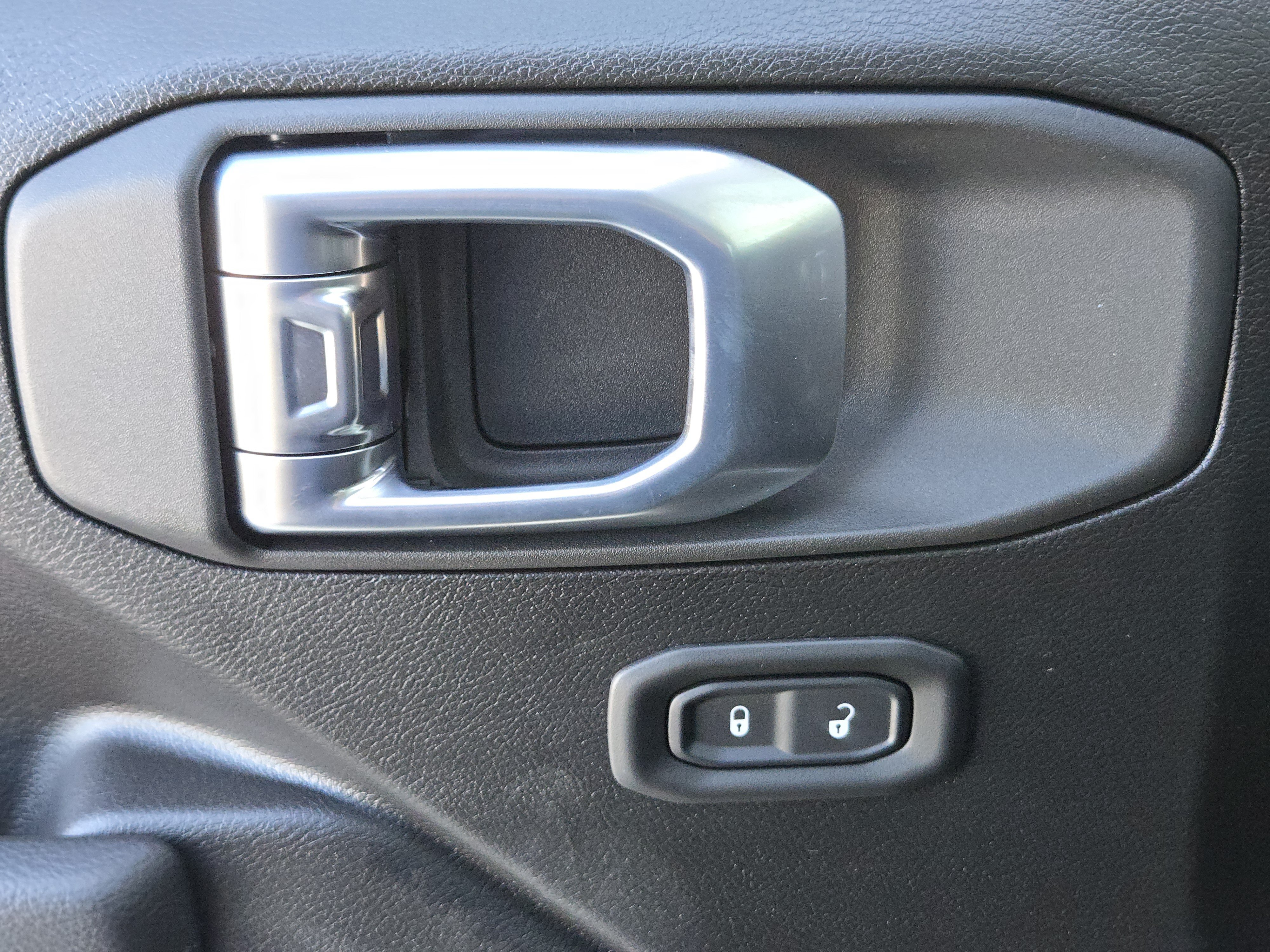 New 2026 Jeep Wrangler Unlimited Sport AWD/4WD image 18