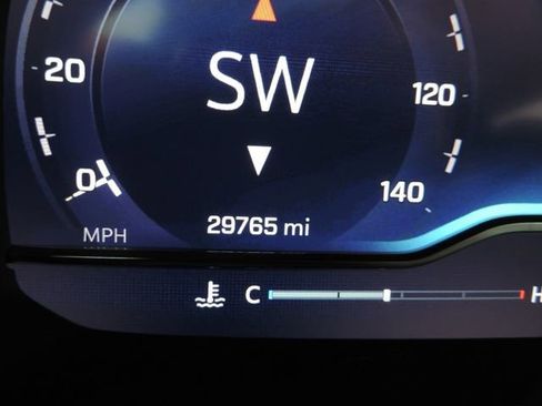 Used 2024 Chevrolet Tahoe Z71 w/ Luxury Package AWD/4WD image 34