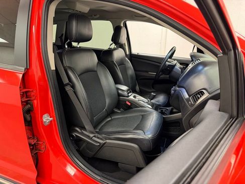 Used 2018 Dodge Journey Crossroad AWD/4WD image 12