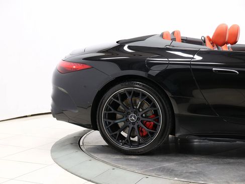 Used 2022 Mercedes-Benz SL 55 AMG 4MATIC w/ AMG Night Package image 50