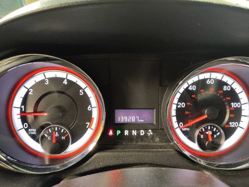 Used 2016 Dodge Grand Caravan SE FWD image 23