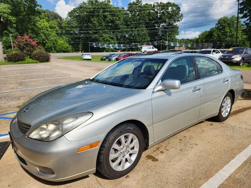 Used 2003 Lexus ES 330 image 1