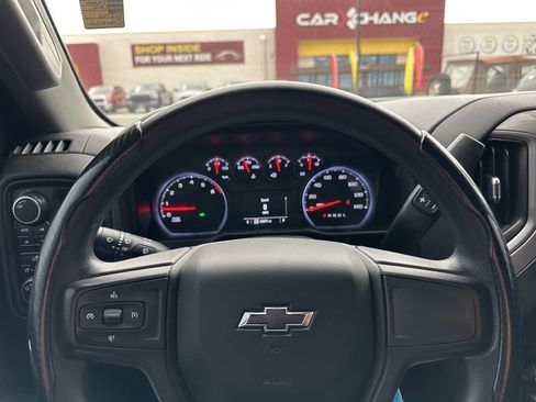 Used 2021 Chevrolet Silverado 1500 Custom Trail Boss w/ LPO, Dark Essentials Package image 16