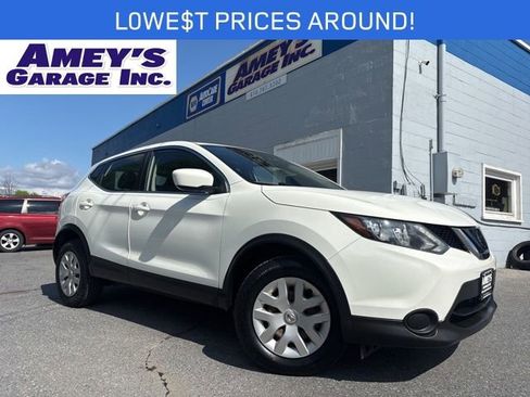 Used 2019 Nissan Rogue Sport S image 1