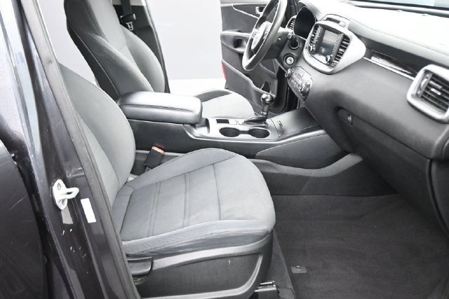 Used 2018 Kia Sorento AWD image 22