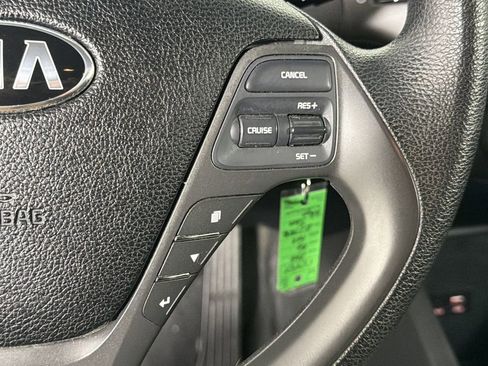 Used 2018 Kia Forte LX w/ LX Rear Camera Package image 24