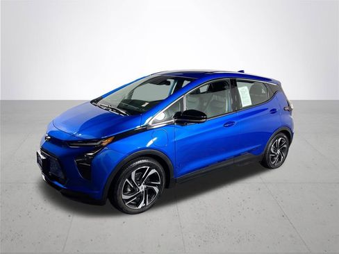 Used 2023 Chevrolet Bolt LT w/ Infotainment Package image 2
