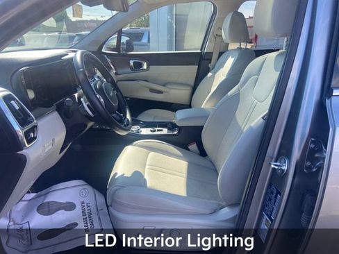 Used 2023 Kia Sorento SX Prestige w/ Panoramic Sunroof Package AWD/4WD image 13