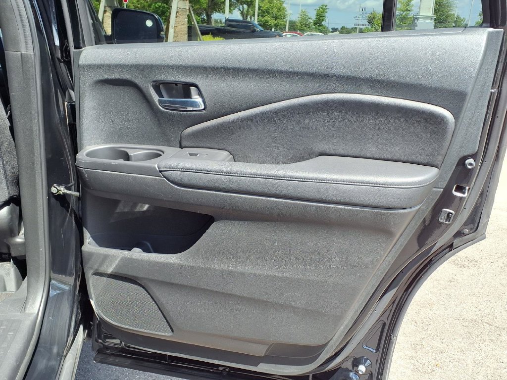 Used 2022 Honda Pilot Sport image 14