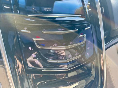 Used 2018 Cadillac Escalade Luxury image 38