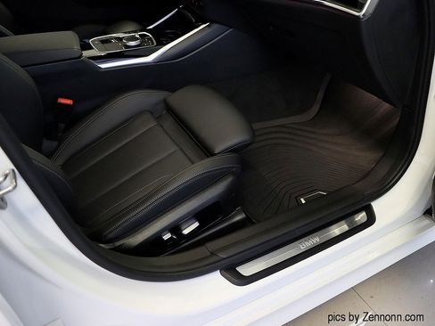 Certified 2023 BMW 330i xDrive Sedan w/ Convenience Package image 32