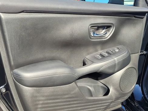 Used 2023 Honda HR-V EX-L image 15