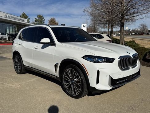Certified 2024 BMW X5 xDrive40i w/ Premium Package image 6