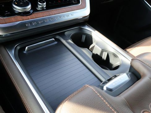 New 2025 Ford Expedition King Ranch image 41