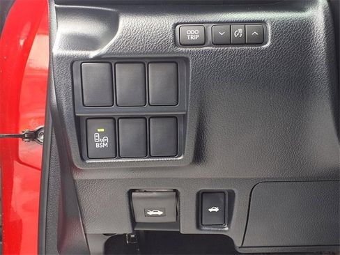Used 2016 Lexus IS 200t w/ F Sport Package image 8