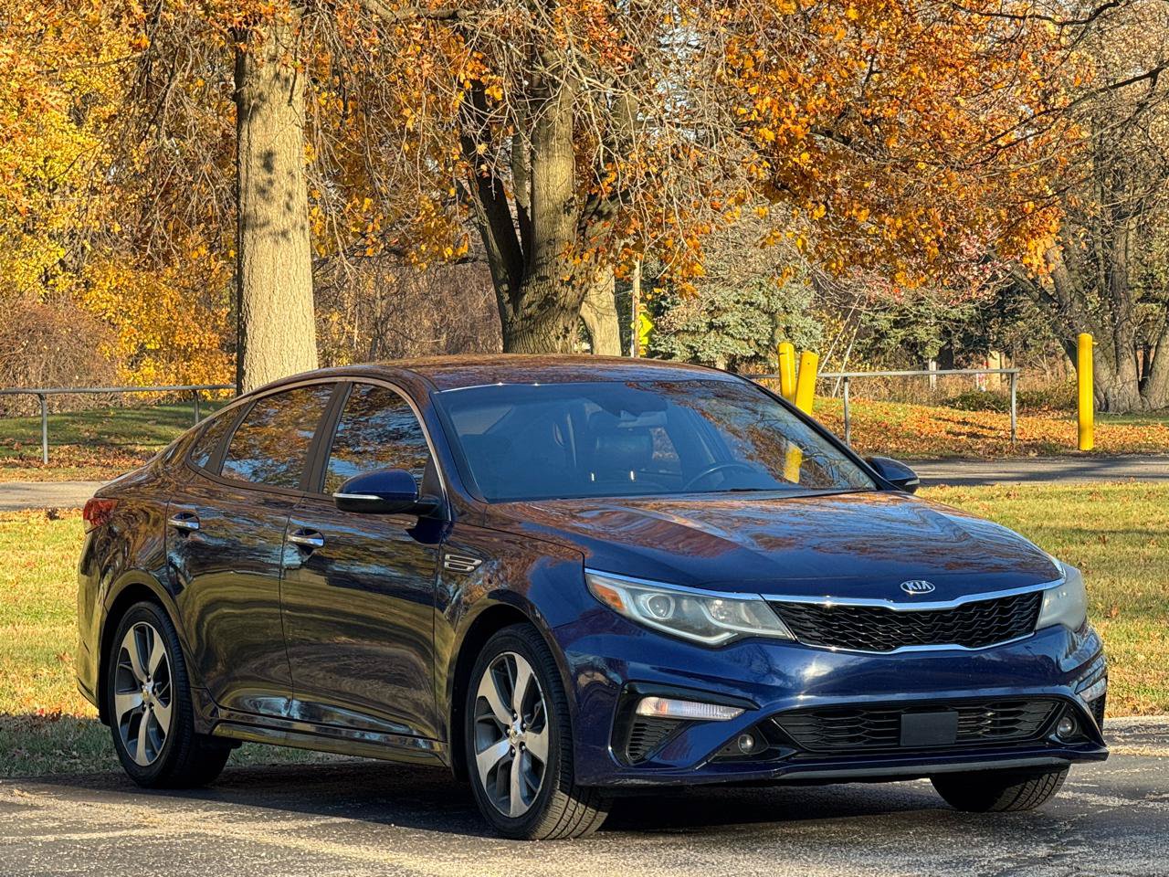 Used 2020 Kia Optima S FWD image 2