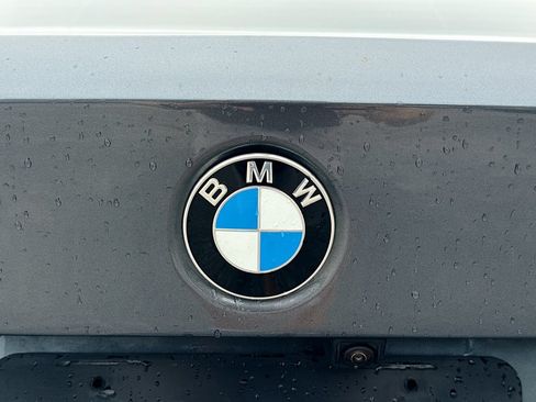 Used 2021 BMW 330i Sedan w/ Convenience Package RWD image 11