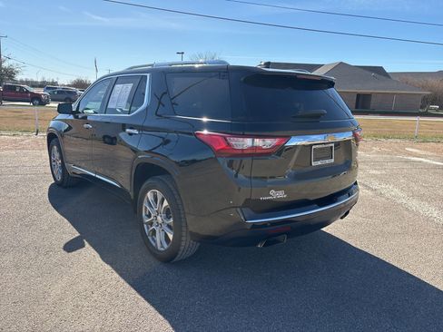 Used 2019 Chevrolet Traverse Premier w/ Driver Confidence II Package image 3