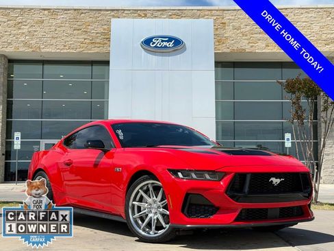 Used 2024 Ford Mustang GT RWD image 1