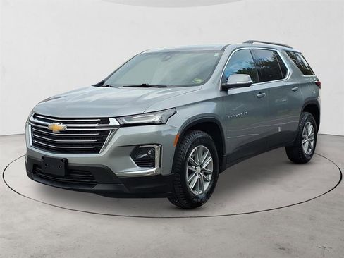 Certified 2023 Chevrolet Traverse LT image 1