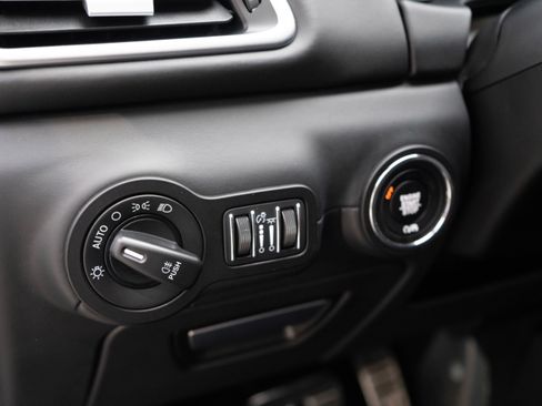 Used 2022 Maserati Ghibli Trofeo image 14