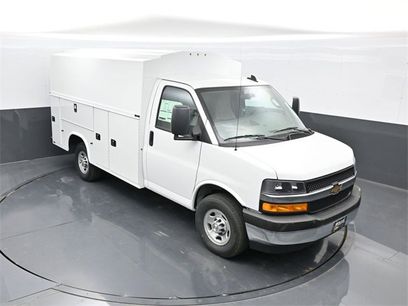 New 2025 Chevrolet Express 3500 w/ Power Convenience Package