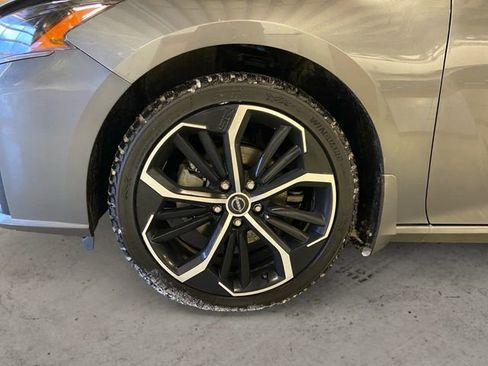 Certified 2025 Nissan Altima 2.5 SR w/ SR Premium Package image 14