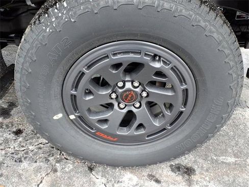 New 2026 Nissan Frontier PRO-4X w/ Tow Package image 7