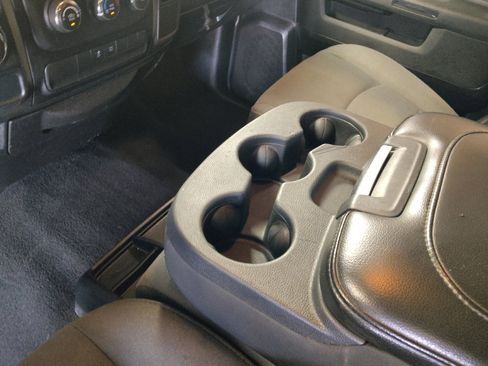 Used 2021 RAM 1500 Classic SLT RWD image 26