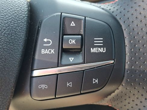 Used 2025 Ford Escape ST-Line Elite w/ Premium Technology Package AWD/4WD image 25